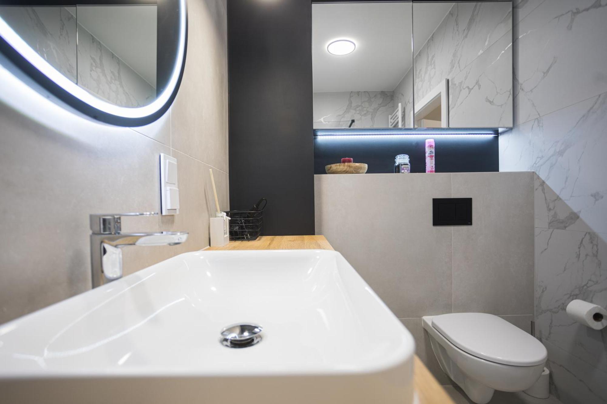 Komfort W Centrum Parking 브로츠와프 외부 사진