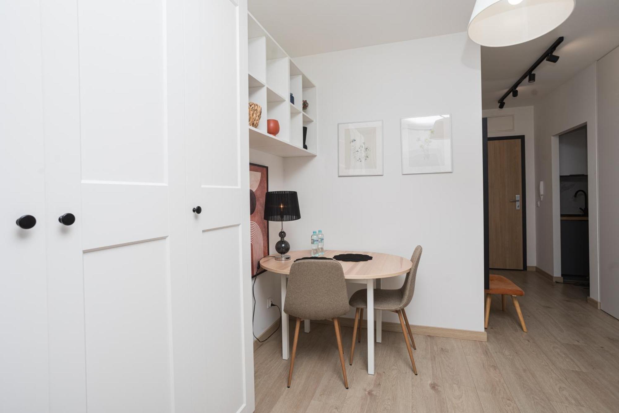 Komfort W Centrum Parking 브로츠와프 외부 사진